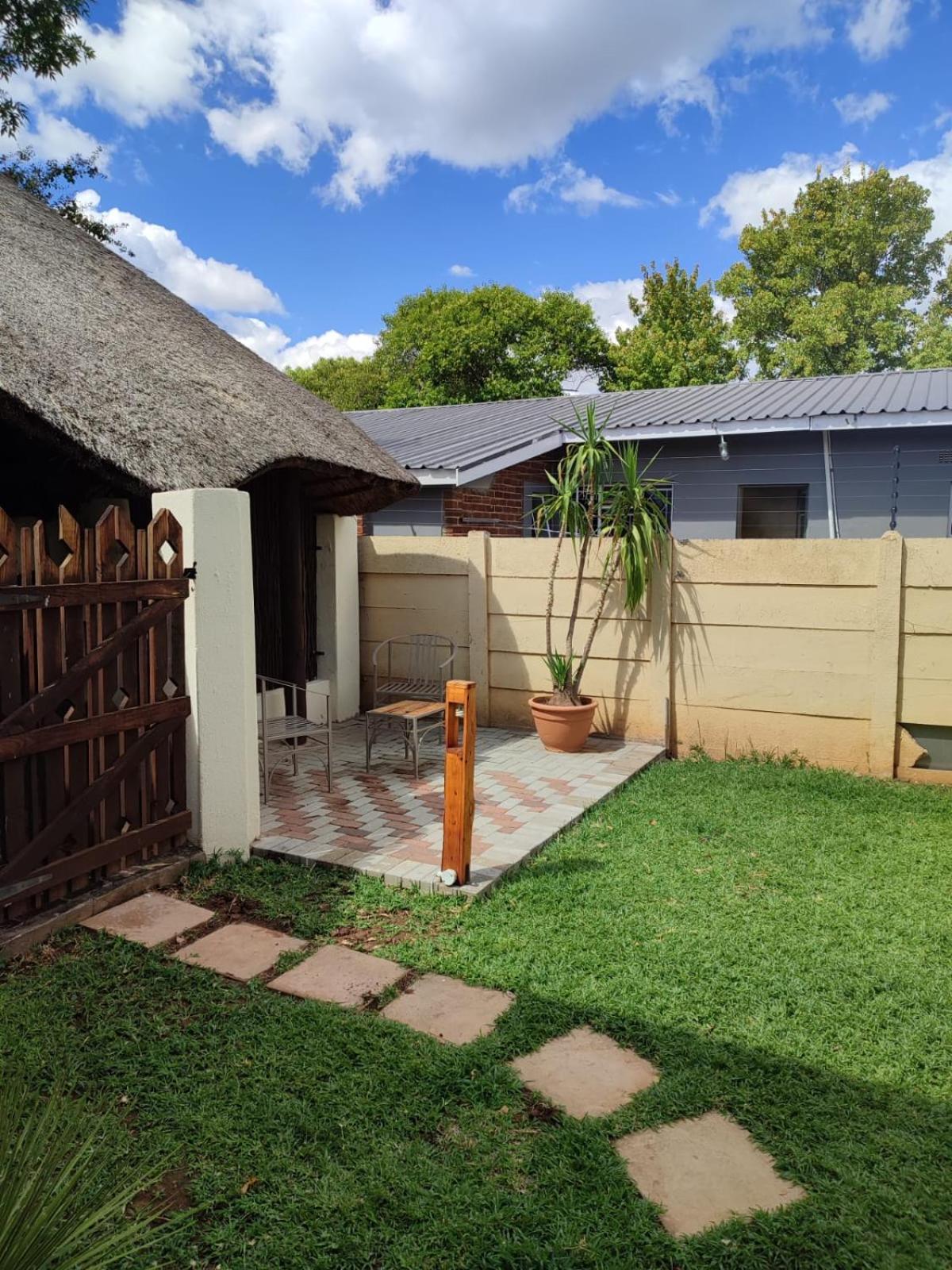 Cozy Cat Homestay Bloemfontein